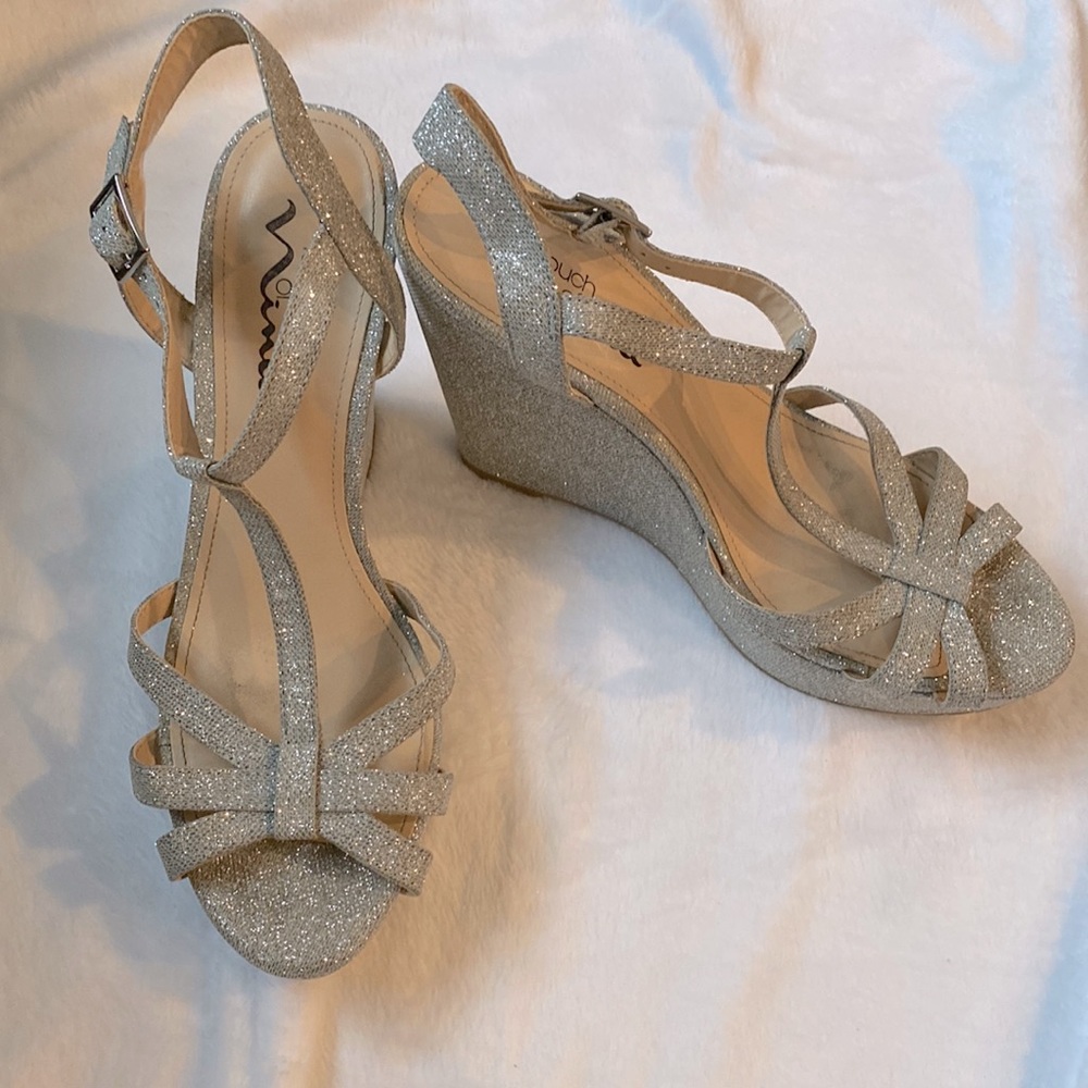 Touch of Nina Wedges. Size 8.5.